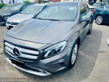 MERCEDES - GLA 200 CDI Sport (1 di 5)