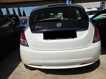 LANCIA - Ypsilon 1.2 69 CV 5p. Gold (4 di 8)