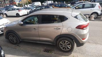 HYUNDAI - Tucson 1.7 CRDi XPossible (4 di 7)