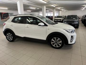 KIA - Stonic 1.2 DPI ECO GPL Style (4 di 15)