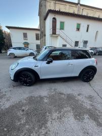 MINI - Mini Cooper Hype (2 di 6)