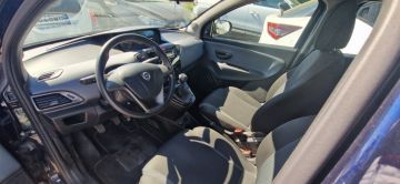 LANCIA - Ypsilon 1.2 69 CV 5p. Silver (5 di 7)
