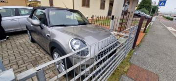 MINI - Mini 1.5 Cooper D Cabrio (2 di 4)