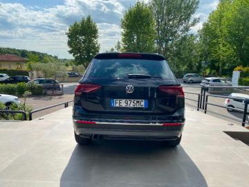 VOLKSWAGEN - Tiguan 2.0 TDI 4MOTION Executive BMT (5 di 15)