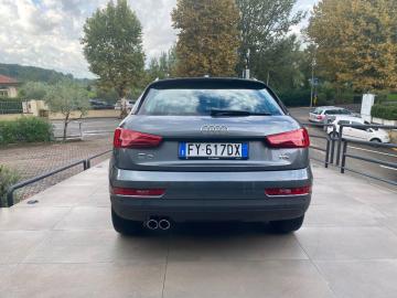 AUDI - Q3 2.0 TDI 120CV Business (6 di 15)