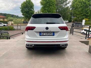 VOLKSWAGEN - Tiguan 2.0 TDI 150 CV SCR DSG R-Line (6 di 15)