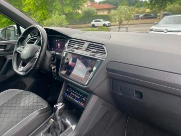 VOLKSWAGEN - Tiguan 2.0 TDI 150 CV SCR DSG R-Line (14 di 15)