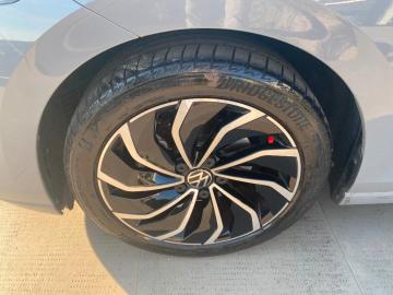 VOLKSWAGEN - Golf Variant 1.5 TGI DSG Style (7 di 15)