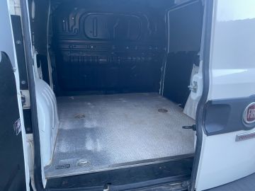 FIAT - Doblò 1.3 MJT PC-TN Cargo Lamierato SX 3 Posti (7 di 15)