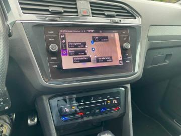 VOLKSWAGEN - Tiguan 2.0 TDI 150 CV SCR DSG R-Line (13 di 15)