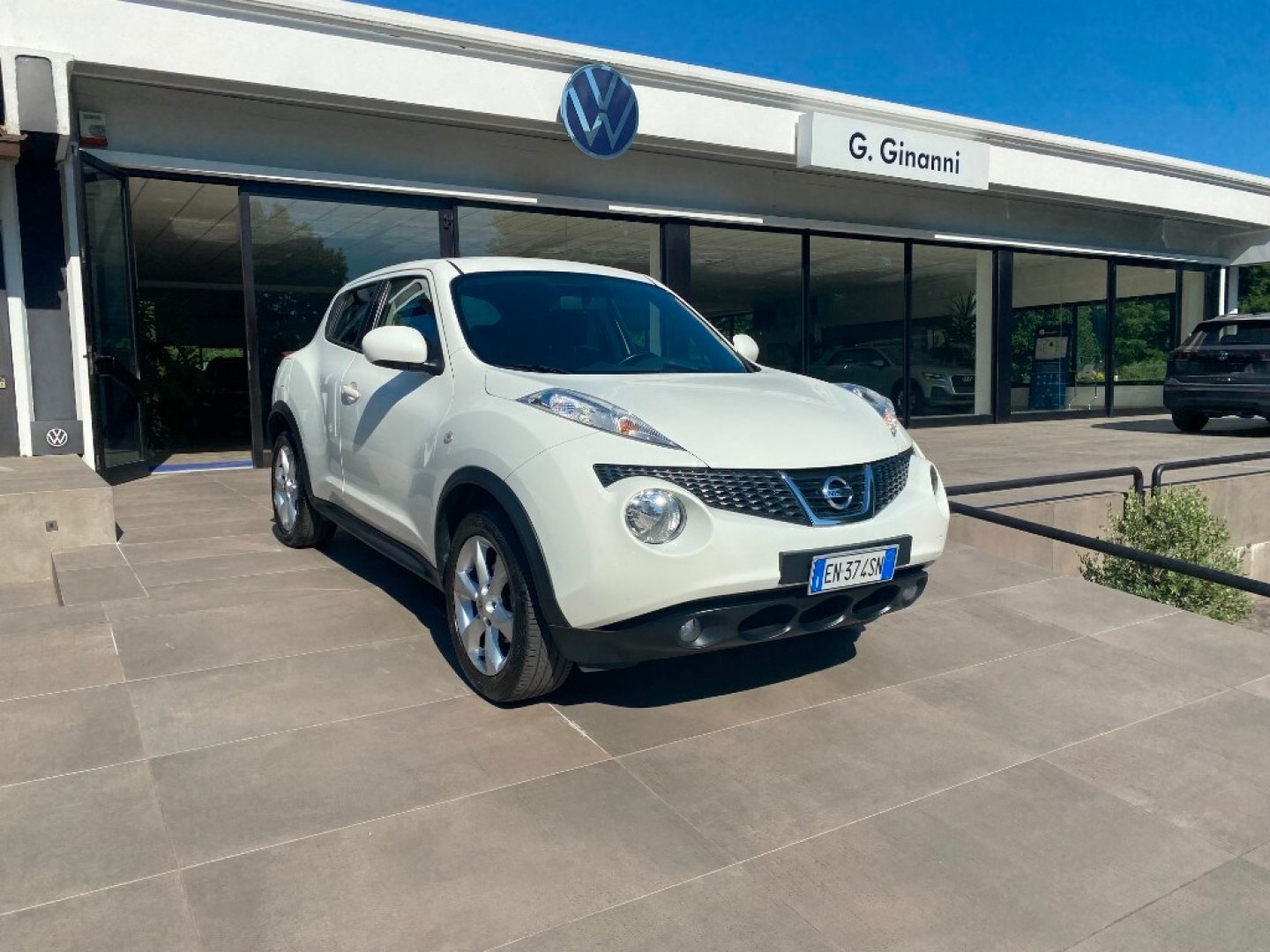 NISSAN Juke