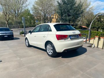 AUDI - A1 SPB 1.6 TDI Attraction (3 di 15)