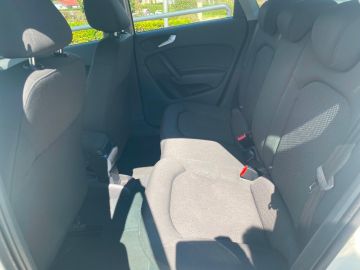 AUDI - A1 SPB 1.6 TDI Attraction (6 di 15)