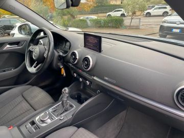 AUDI - A3 SPB 30 TDI S tronic Sport (11 di 15)