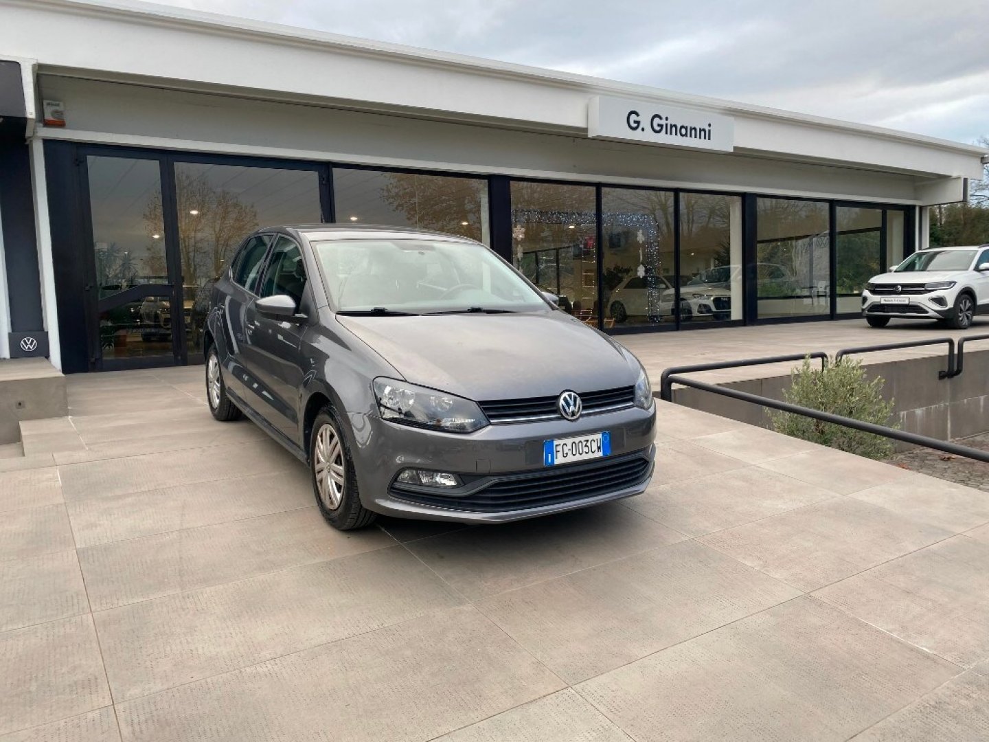 VOLKSWAGEN - Polo 1.0 MPI 5p. Trendline