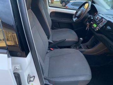 VOLKSWAGEN - 1.0 5p. move up! (11 di 15)