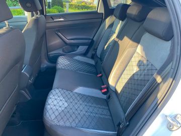 VOLKSWAGEN - Taigo 1.0 TSI 110 CV DSG R-Line (9 di 15)