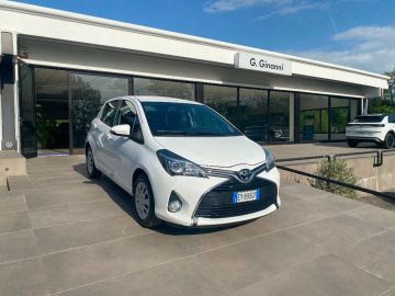 TOYOTA - Yaris 1.3 5p. Active (1 di 15)