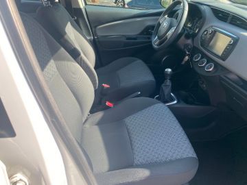 TOYOTA - Yaris 1.3 5p. Active (11 di 15)