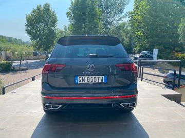 VOLKSWAGEN - Tiguan 2.0 TDI 150 CV SCR DSG R-Line (6 di 15)