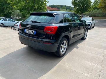AUDI - Q2 1.6 TDI Business (5 di 15)