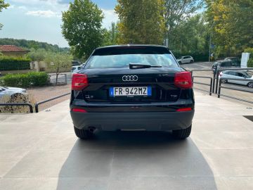 AUDI - Q2 1.6 TDI Business (6 di 15)