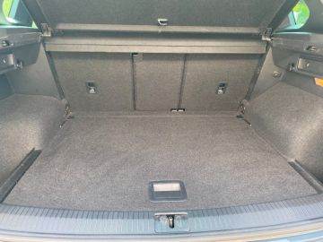VOLKSWAGEN - Tiguan 2.0 TDI SCR DSG Sport BlueMotion Technology (7 di 15)