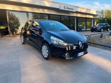RENAULT - Clio 1.2 75CV 5 porte Wave