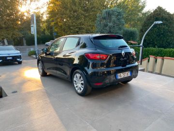 RENAULT - Clio 1.2 75CV 5 porte Wave (3 di 15)